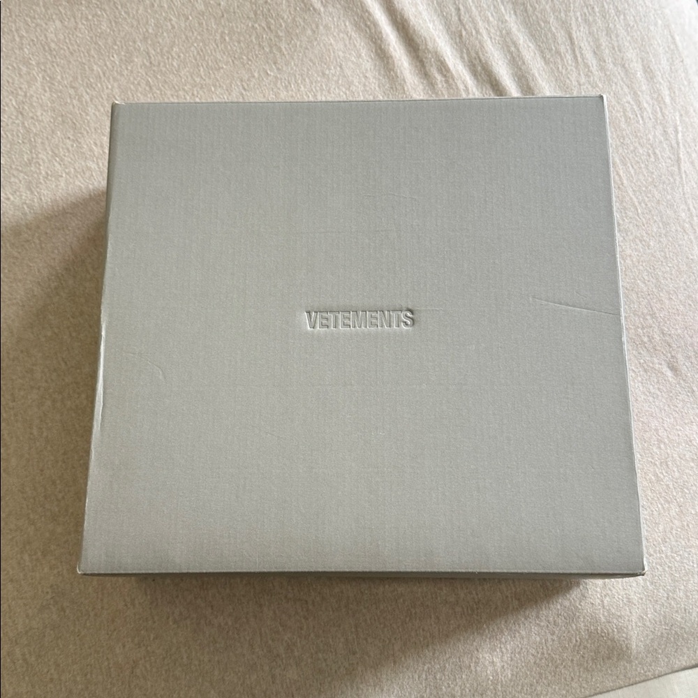 Vetementes x Reebok Sock sneakers - Picture 3 of 9